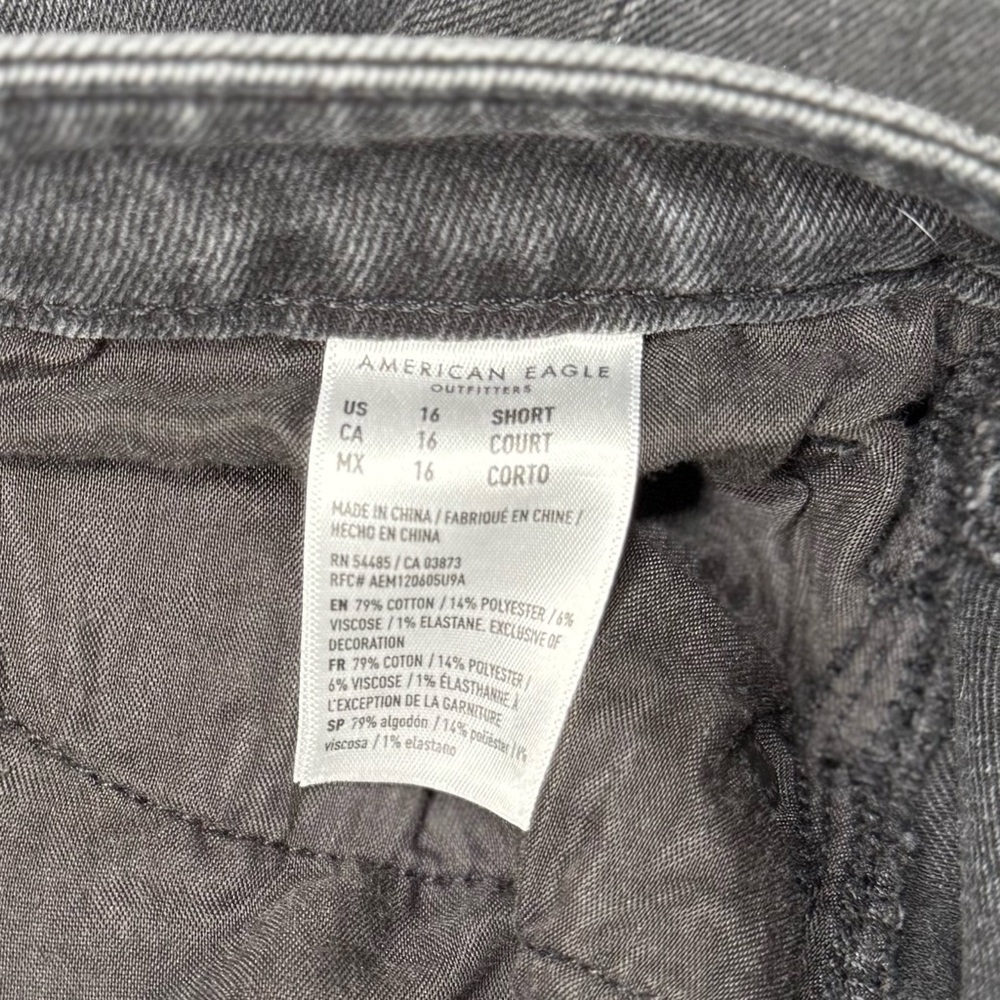 American Eagle Mom Jeans - Picture 3 of 5